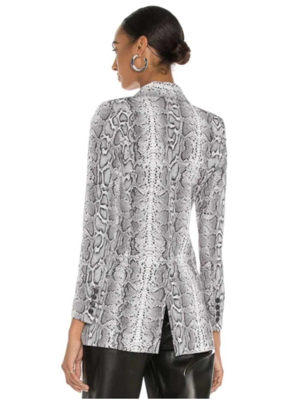Smythe Long Shawl Blazer in Grey Snake Print Size 4 Gently Used